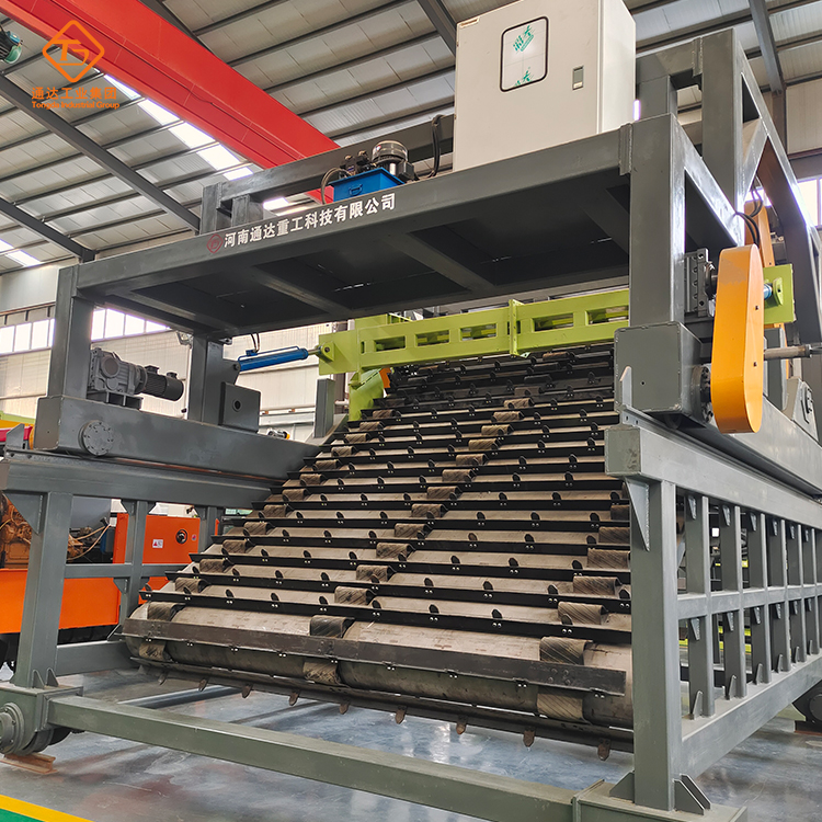 堆肥發酵槽式液壓翻堆機結構特點和優勢 堆肥發酵槽式液壓翻堆機結構特點和優勢